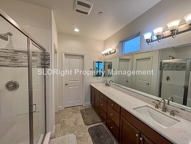 Building Photo - AVAILABLE AUGUST - Spacious Nipomo Home - 2 Bed + spacious den / 2 Bath