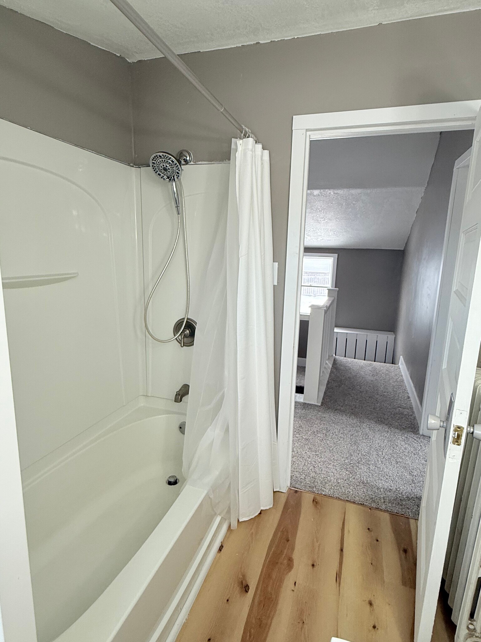 Building Photo - 4333 W 8th St