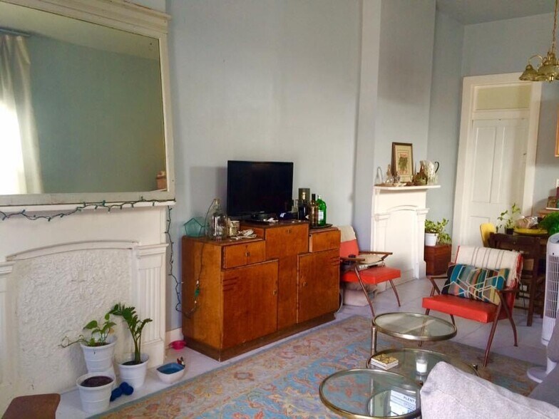 Building Photo - 2024 Delachaise St