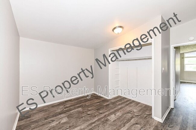 Building Photo - 1631 Elmhurst Dr