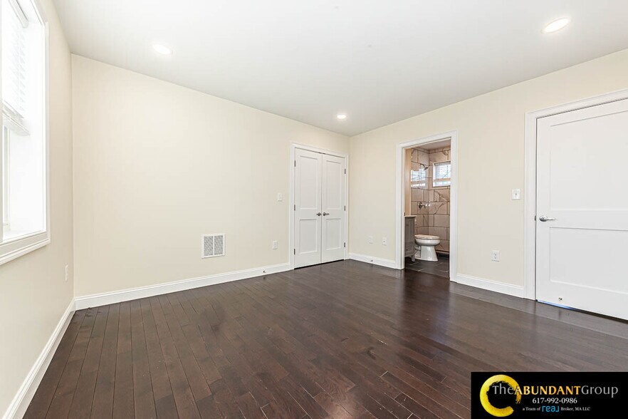 Building Photo - 48 Caldwell Rd