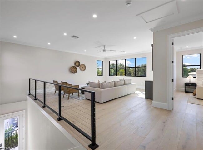 Building Photo - 2721 Van Buren Ave