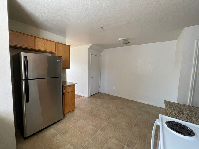 Building Photo - 3405 Atkinson Ave