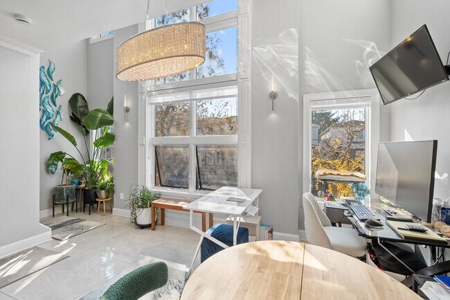 Building Photo - 94 Leonard St