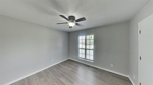 Building Photo - 10100 S Rachel Ct