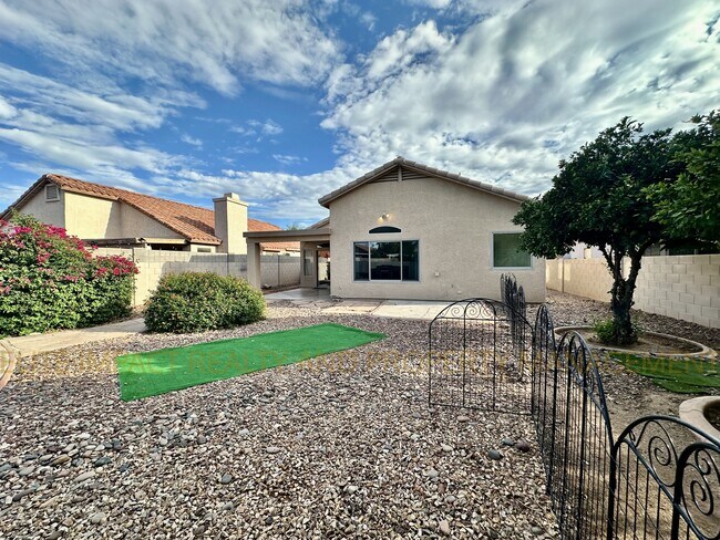 Building Photo - 8999 E Marci Lynne Way