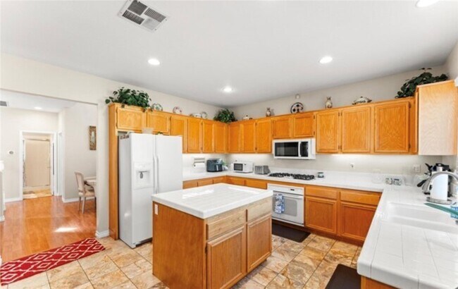Building Photo - 8705 Running Springs Dr