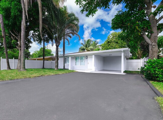 Building Photo - 1405 NW 7th Terrace