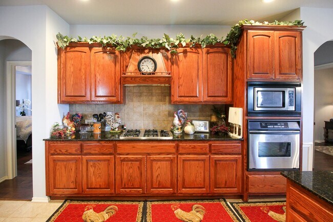 Building Photo - Spacious 5 Bedroom Home In Jenks West School District!