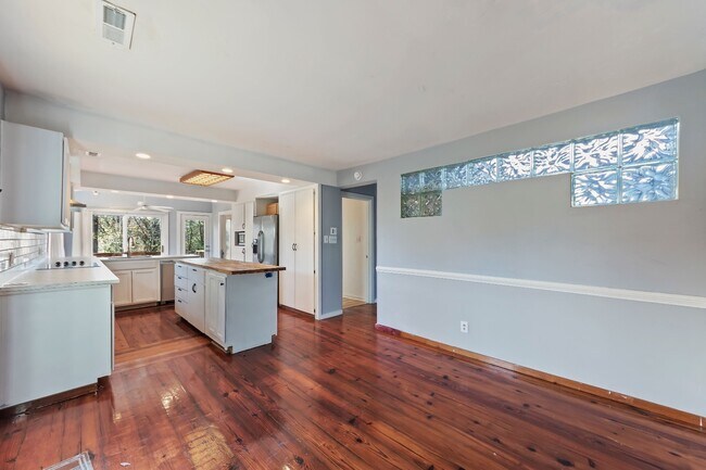 Building Photo - 1029 French Quarter Creek Rd