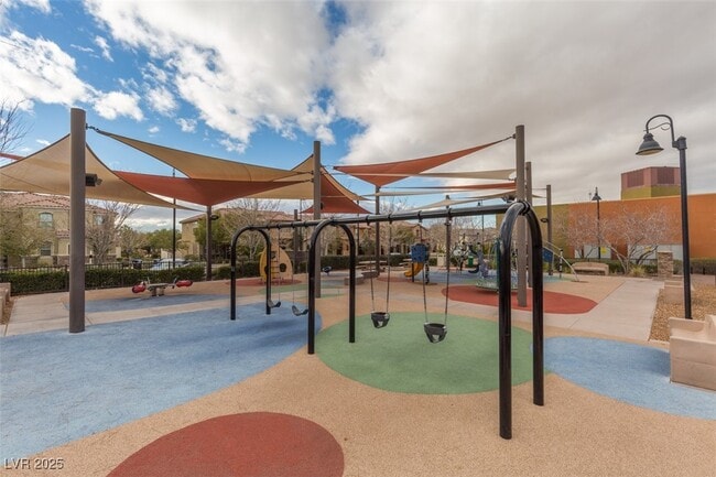 Building Photo - 1919 Foro Romano St