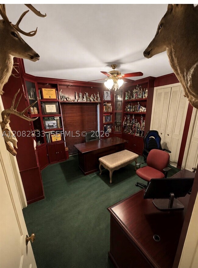 Building Photo - 470 Marquesa Dr