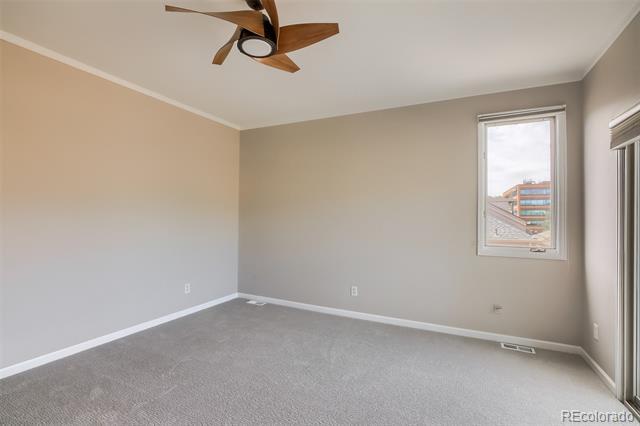 Building Photo - 217 S Jackson St