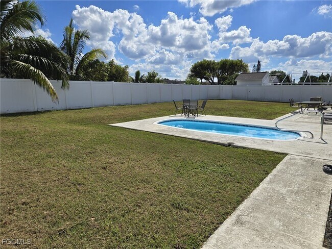 Building Photo - 112 Rowland Rd