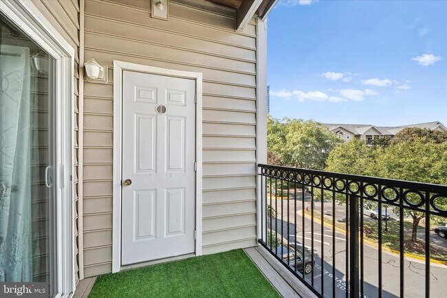 Building Photo - 1591 Spring Gate Dr.