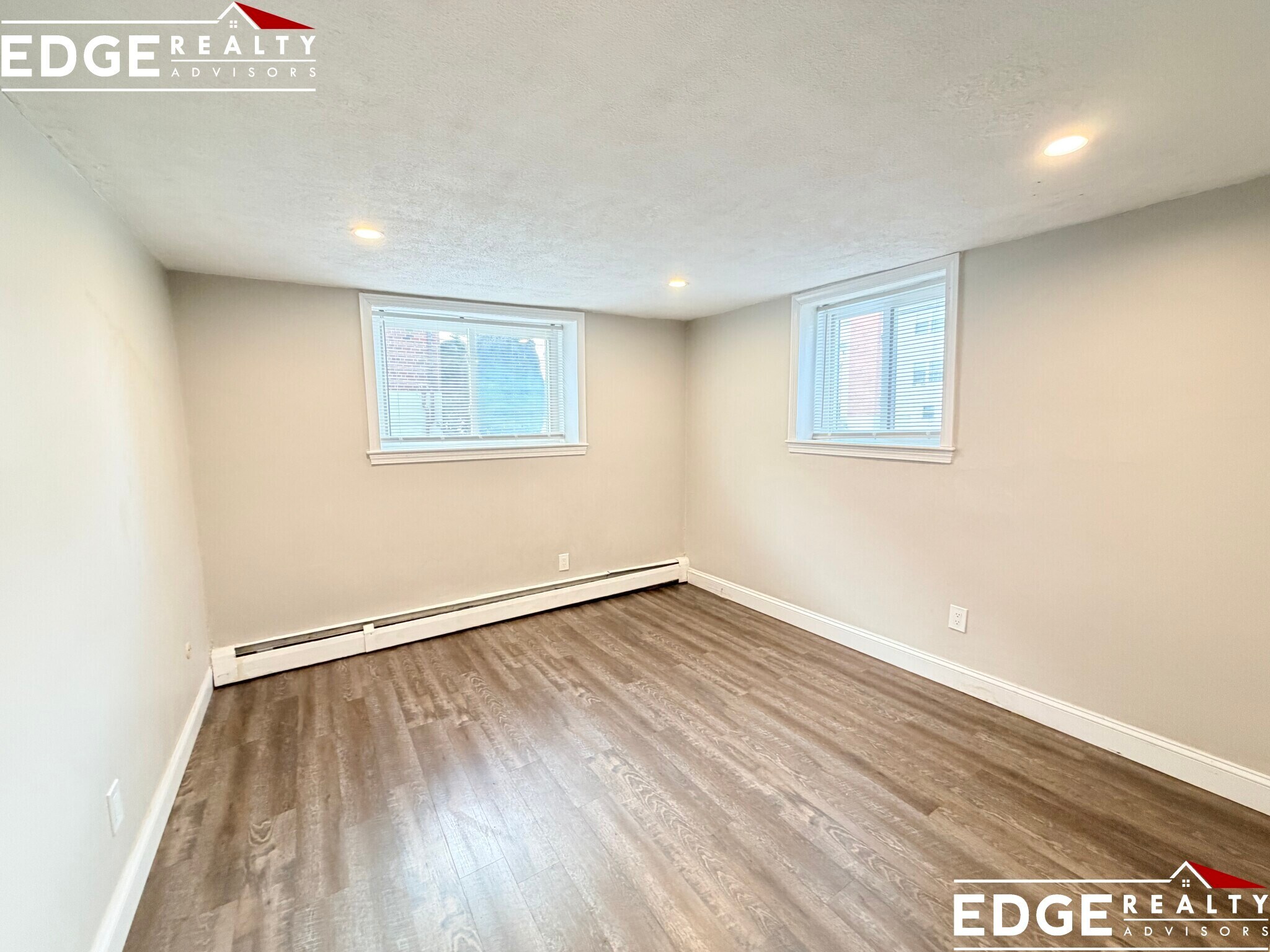 Building Photo - 8 Bryon Rd