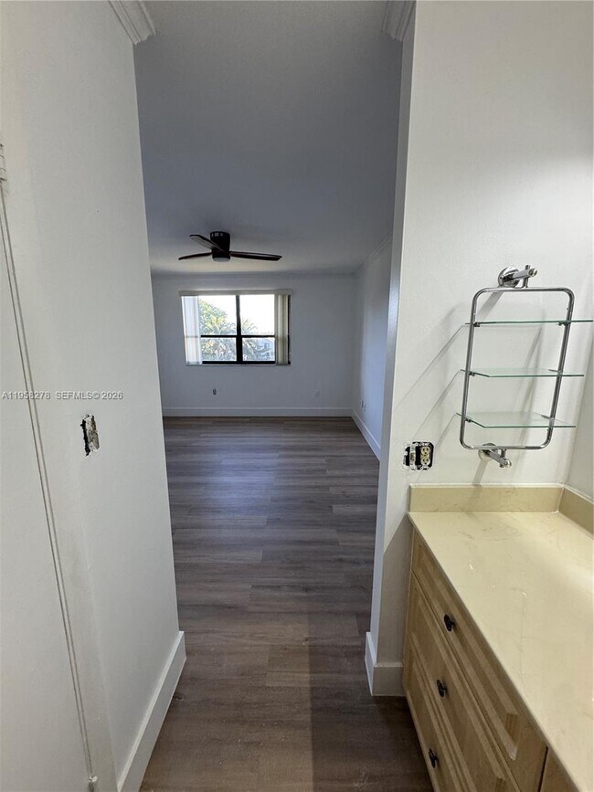 Building Photo - 1101 SW 122nd Ave