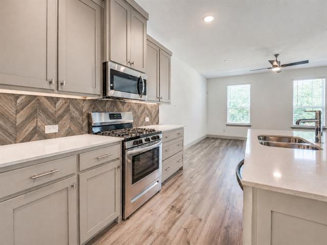 Building Photo - 8913 Swallowtail St