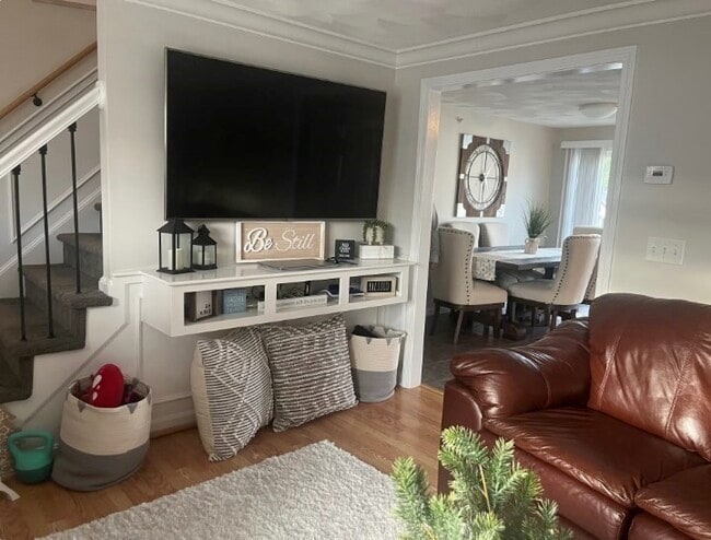 Building Photo - 138 Mt Washington St