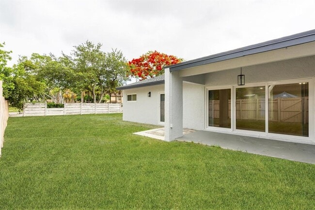 Building Photo - 6993 NW 29th Way