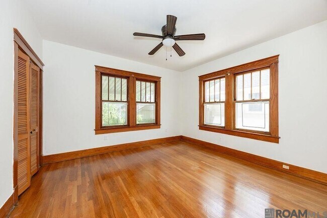 Building Photo - 219 Westmoreland Dr