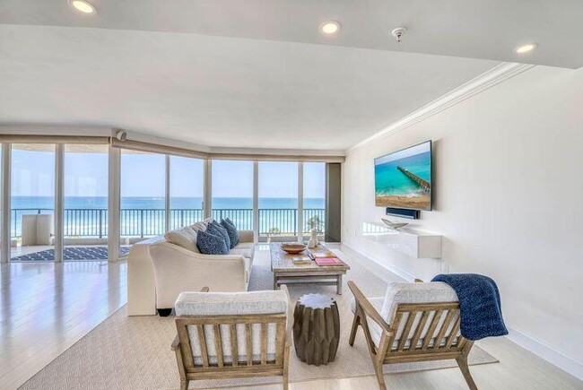 Building Photo - 570 Ocean Dr