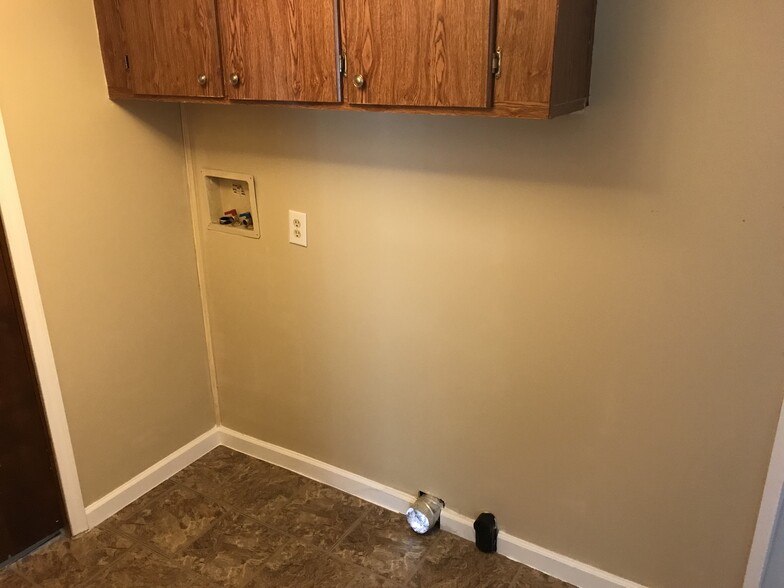 Laundry area - 4908 Ridgecrest Rd