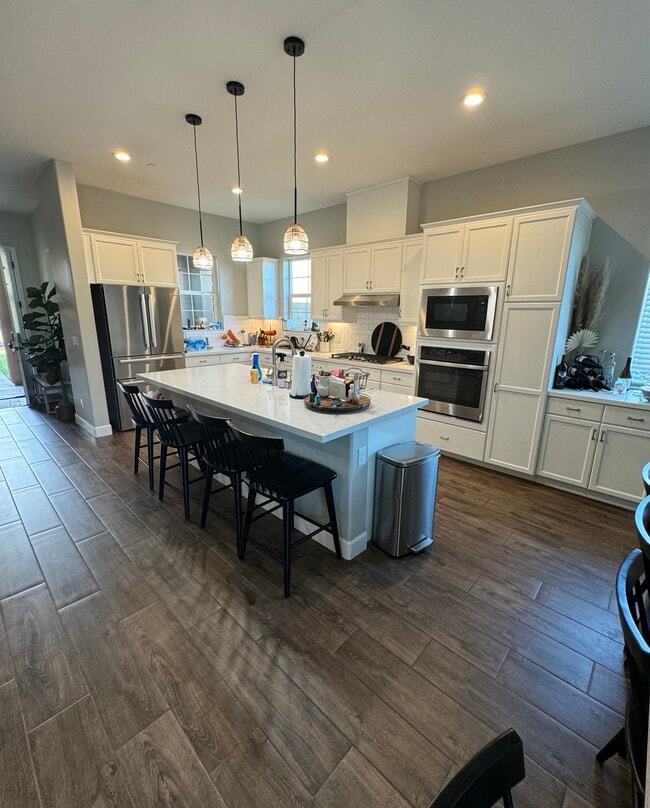 Building Photo - 5878 Lady Bells Dr