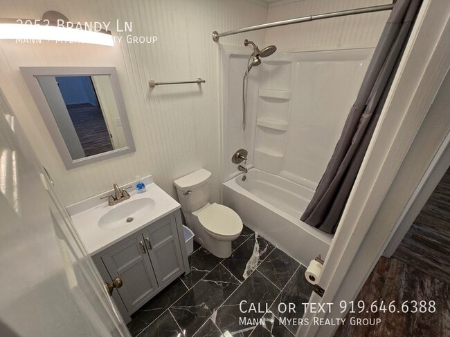 Building Photo - 3053 Brandy Ln