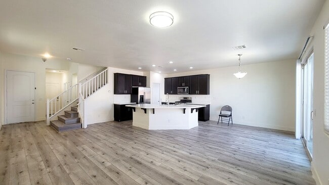Building Photo - 8518 Genesee Ct