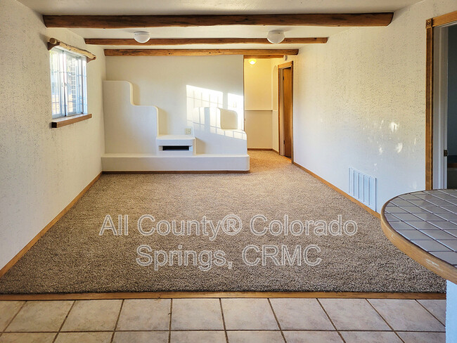 Building Photo - 1237 Chiricahua Dr