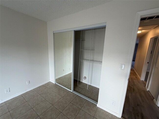 Building Photo - 6522 Harbour Rd