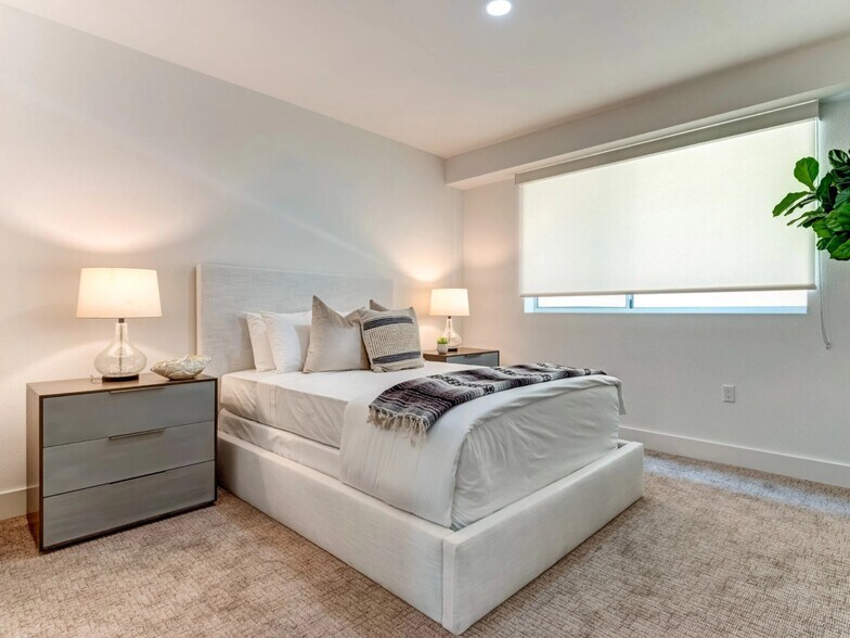 Building Photo - 1330 Federal Ave