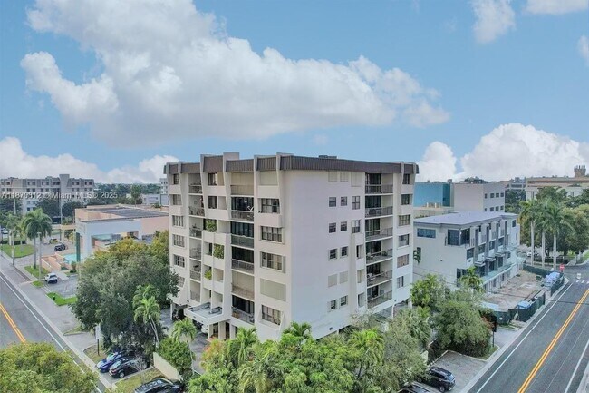 Primary Photo - 9300 Bay Harbor Terrace