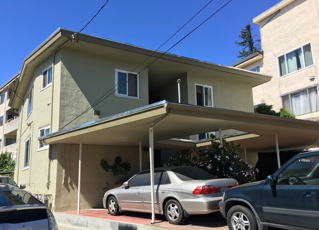 Building Photo - 739 Jean St