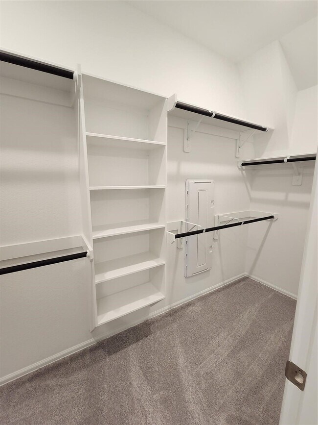 Building Photo - 31407 Hidden Rosehill Cir