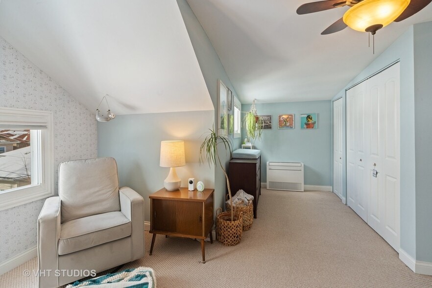 Building Photo - 3018 N Kostner Ave