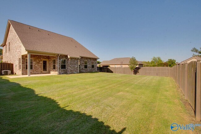 Building Photo - 2964 Magnolia Park Drive Southeast