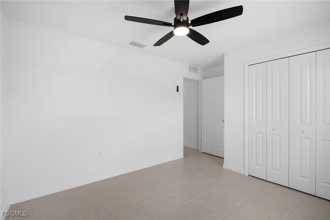 Building Photo - 4087 lattuna Ln