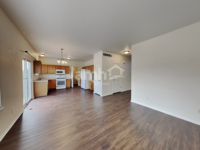 Building Photo - 9836 Kenton Cir