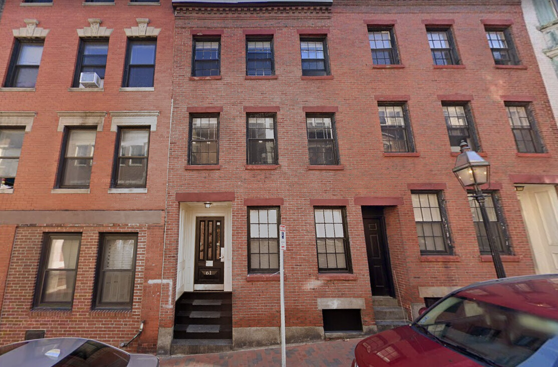 Building Photo - 61 Joy St