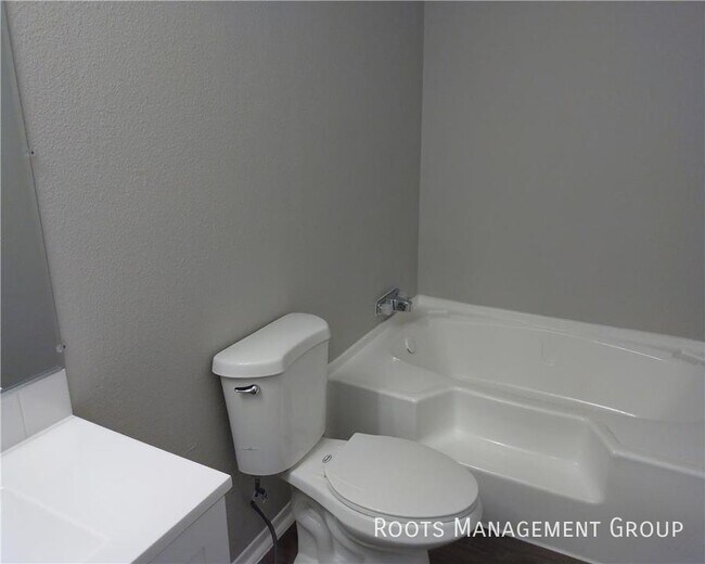 Building Photo - Home Available to Lease - Apply Today!