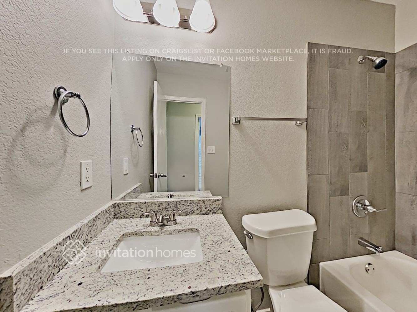Building Photo - 4401 Courtside Dr