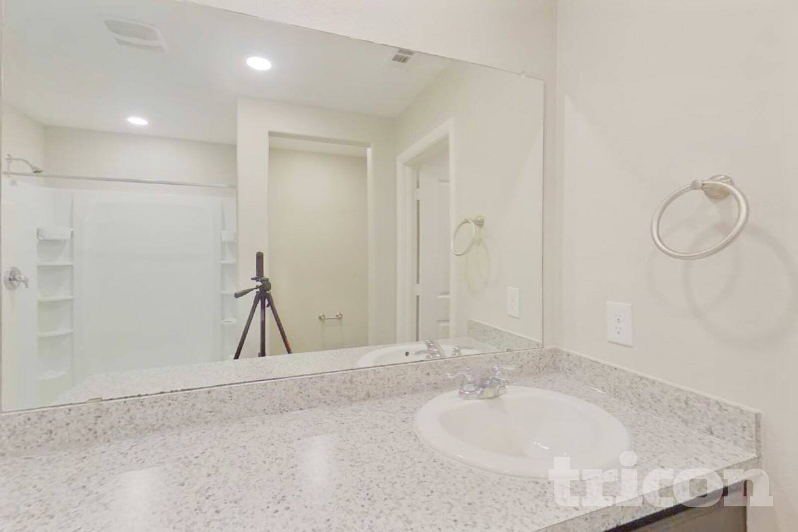 Building Photo - 10502 Ft Cibolo Trl