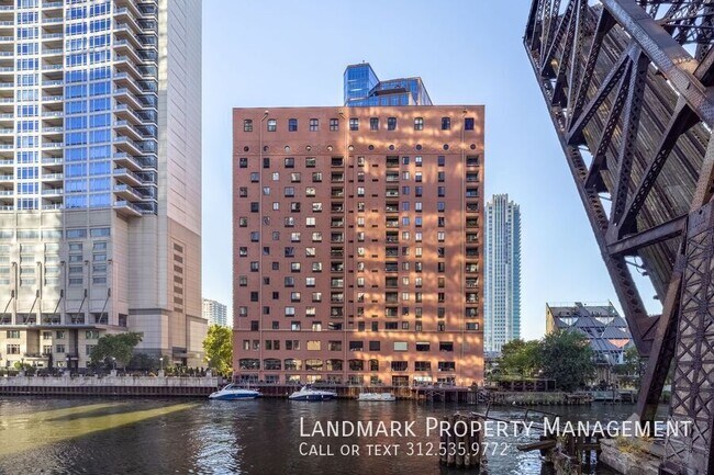 Building Photo - 345 N Canal St