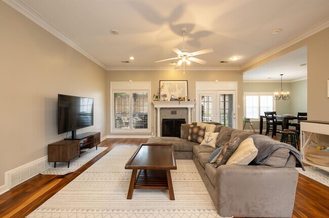 Building Photo - 3781 Adina Dr