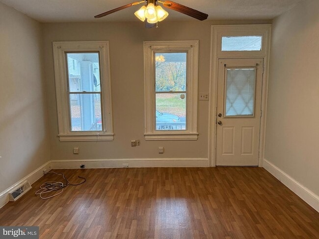 Building Photo - 73 Walnut St