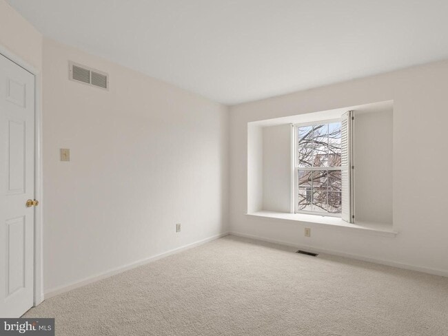 Building Photo - 913 Harbour Ridge Ln