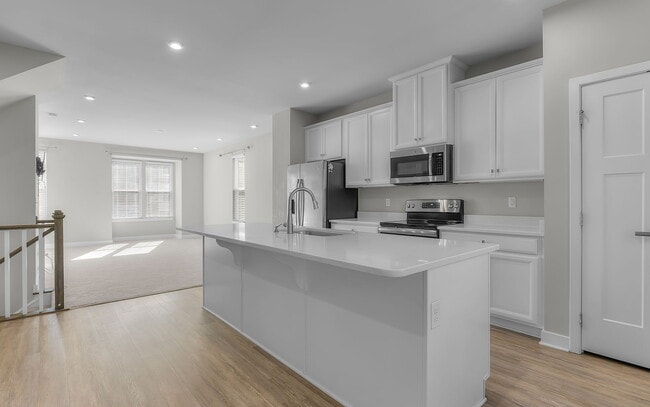 Building Photo - 436 Westport St