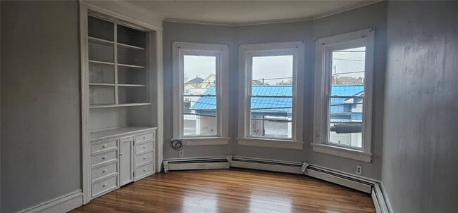 Building Photo - 400 Broadway